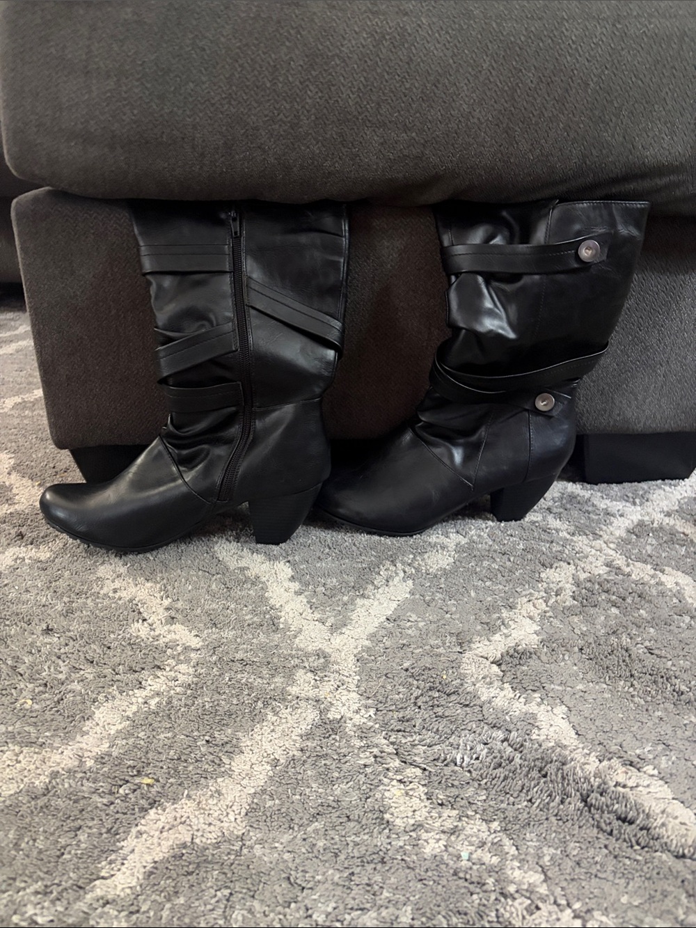 Women's Black boots